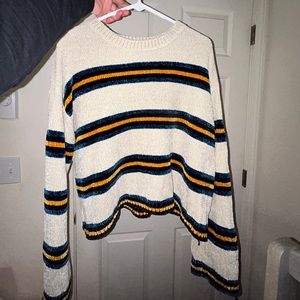 Cropped Volcom Sweater